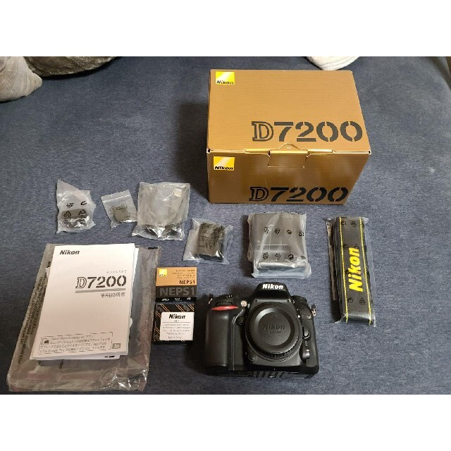 Nikon(ニコン)D7200ボディセット　2019年購入美品スマホ/家電/カメラ