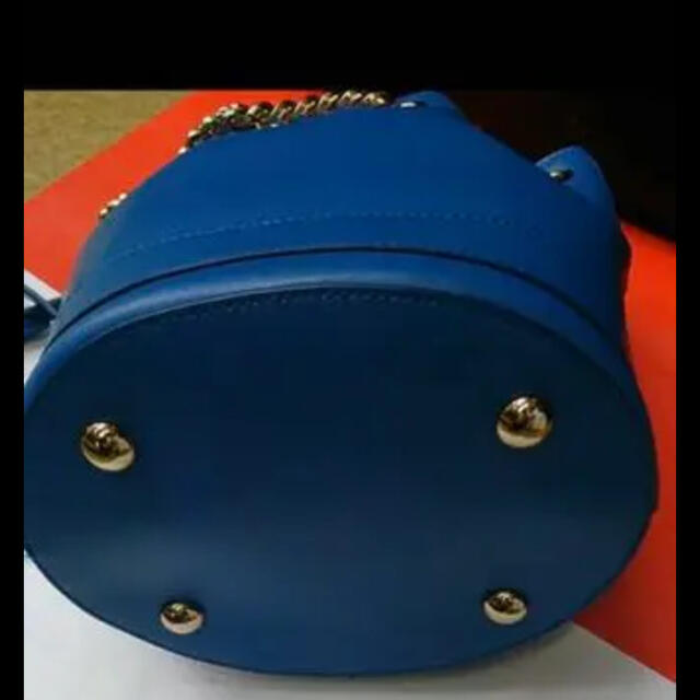 Ferragamo(フェラガモ)のフェラガモバケットバッグ　新品 レディースのバッグ(ショルダーバッグ)の商品写真