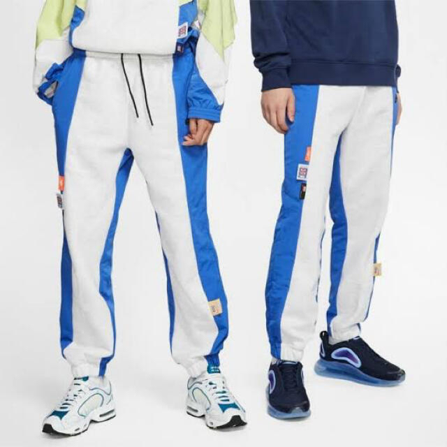 NIKE(ナイキ)の【ラスト1点‼️】ナイキ　アイコンクラッシュパンツ レディースのパンツ(カジュアルパンツ)の商品写真