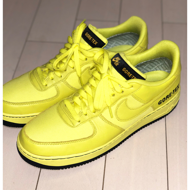 NIKE AIR FORCE 1 GORE-TEX DYNAMIC YELLOW