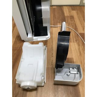 【美品】ダイキン DAIKIN 加湿空気清浄機 ストリーマーmck70vj-w