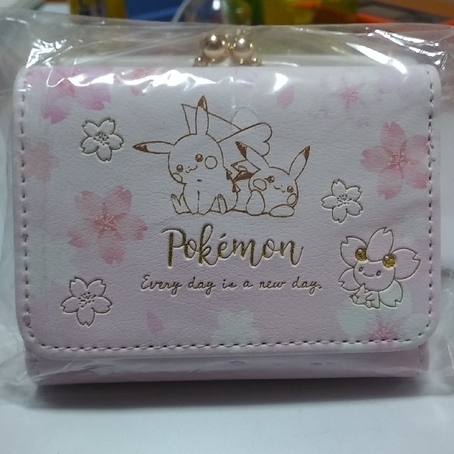 ポケモン(ポケモン)のポケモン　財布 レディースのファッション小物(財布)の商品写真