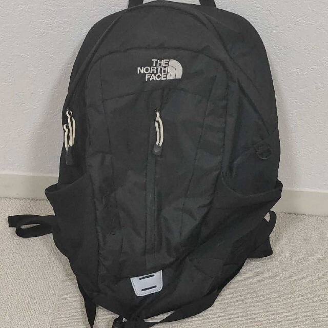 THE NORTH FACE(ザノースフェイス)の【美品】ノースフェイスリュック　ブラック メンズのバッグ(バッグパック/リュック)の商品写真