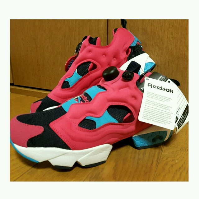 Reebok(リーボック)のpump fury レディースの靴/シューズ(スニーカー)の商品写真