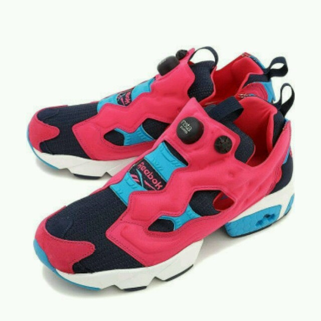 Reebok(リーボック)のpump fury レディースの靴/シューズ(スニーカー)の商品写真