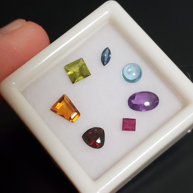 天然宝石ルースセット まとめて7色!③の通販 by Fluorite in quartz