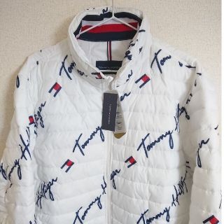 トミーヒルフィガー(TOMMY HILFIGER)のトミーヒルフィガー　ダウンジャケット　レア品　ブランドネーム総柄　新品未使用(ダウンジャケット)