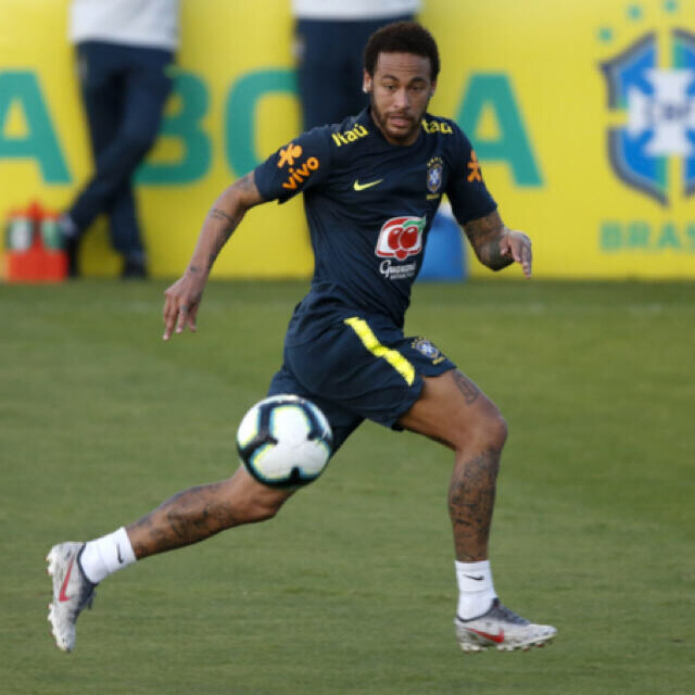 定番正規店 ブラジル代表トレーニングウェア - サッカー・フットサル 定番正規店 ブラジル代表トレーニングウェア - サッカー・フットサル