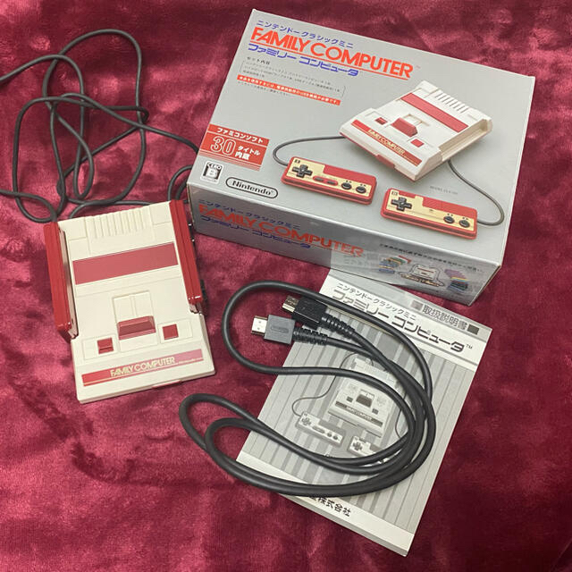 任天堂(ニンテンドウ)のNintendo  ニンテンドークラシックミニ ファミリーコンピュータ エンタメ/ホビーのゲームソフト/ゲーム機本体(家庭用ゲーム機本体)の商品写真