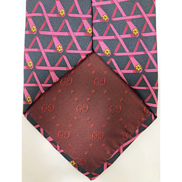 Gucci 美品 Gucci グッチ 総柄ネクタイ 幾何学模様 花柄 Gg柄 イタリア製の通販 By ポチ S Shop グッチならラクマ