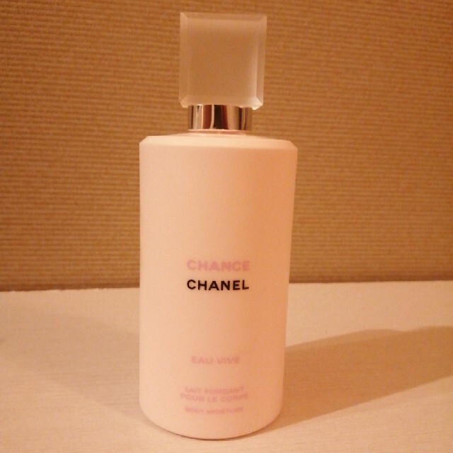 CHANEL(シャネル)のCHANEL　チャンス　ボディモイスチャー コスメ/美容のボディケア(ボディクリーム)の商品写真