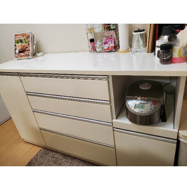 【nan様専用】キッチンカウンター　食器棚4段