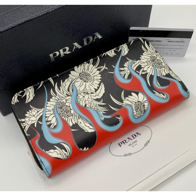 希少  廃盤  PRADA   財布   サフィアーノサフィアーノ