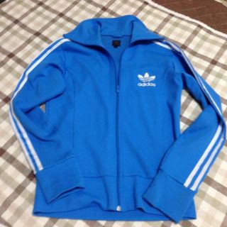 アディダス(adidas)のadidasのジャージ(Tシャツ(長袖/七分))