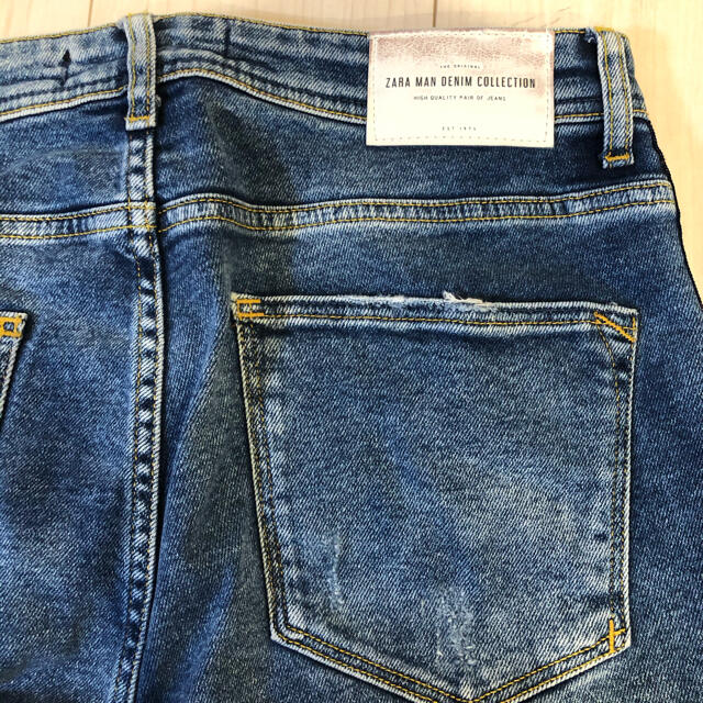 ZARA(ザラ)の【SALE】ZARA カットオフスキニーデニム W31 メンズのパンツ(デニム/ジーンズ)の商品写真