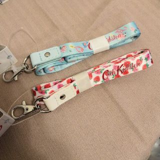 キャスキッドソン(Cath Kidston)の【yukky様専用】新品キャスキッドソン☆ランヤード２点(ネックストラップ)