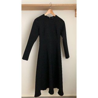 バーニーズニューヨーク(BARNEYS NEW YORK)の※専用※ yoko chan　ヘムフレア　ワンピース　黒 36(ロングワンピース/マキシワンピース)