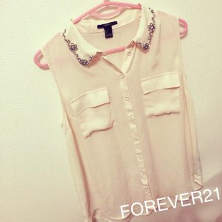 フォーエバートゥエンティーワン(FOREVER 21)のforever21☆トップス☆シャツ(シャツ/ブラウス(半袖/袖なし))