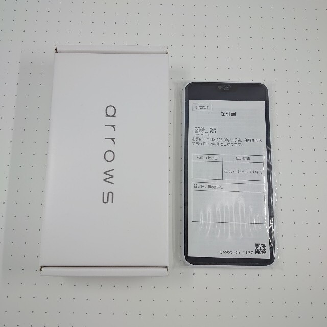 【新品未使用】arrows M05 ホワイト シムフリースマホ/家電/カメラ