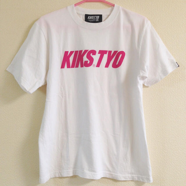 Kiks Tyo Kiks Tyo Tシャツ 白ピンク Mの通販 By Coscho S Shop キックスティーワイオーならラクマ