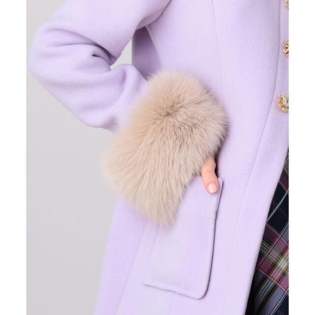 MIIA(ミーア)の新品 袖ファーコート MIIA レディースのジャケット/アウター(ロングコート)の商品写真