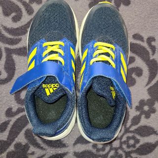 アディダス(adidas)のadidasキッズシューズ(スニーカー)