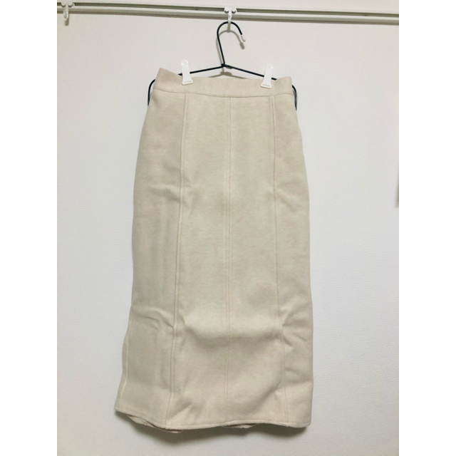 dholic(ディーホリック)のdholic スリットHライン スカート　新品未使用 レディースのスカート(ロングスカート)の商品写真