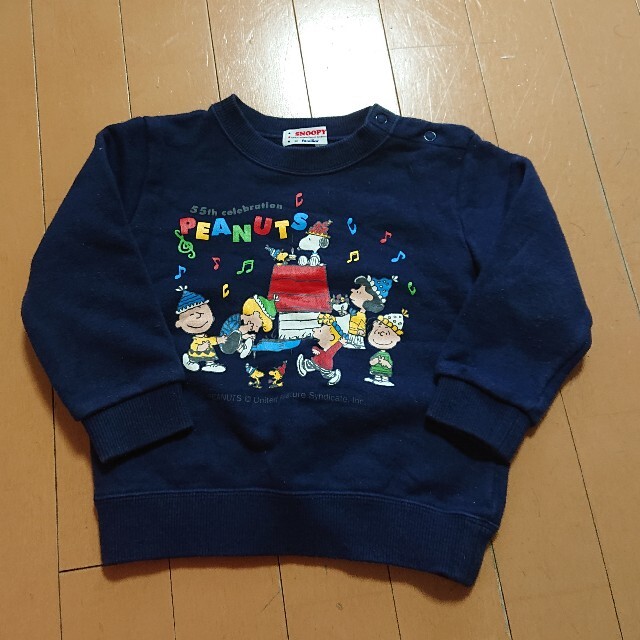 familiar(ファミリア)のfamiliar ファミリア スヌーピー トレーナー ９０ キッズ/ベビー/マタニティのキッズ服男の子用(90cm~)(Tシャツ/カットソー)の商品写真