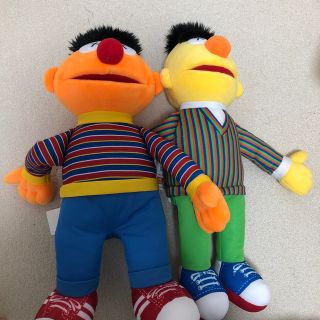 セサミストリート(SESAME STREET)の専用セサミストリート　ユニクロ　KAWS コラボ　ぬいぐるみ(ぬいぐるみ)