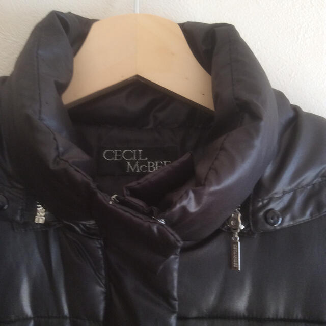 CECIL McBEE(セシルマクビー)のセシルマクビー  中綿ジャケット黒  Mサイズ レディースのジャケット/アウター(ダウンコート)の商品写真