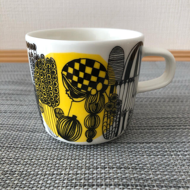 marimekko(マリメッコ)のマリメッコ シイルトラプータルハ コーヒーカップ 200mｌ イエロー インテリア/住まい/日用品のキッチン/食器(食器)の商品写真