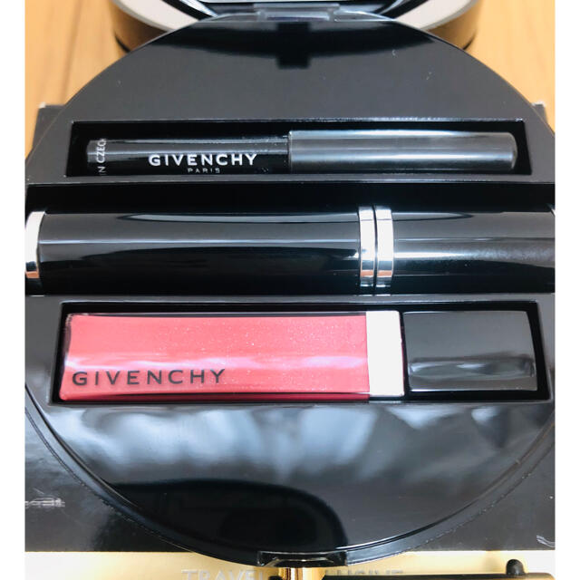 GIVENCHY(ジバンシィ)のGIVENCHY TRAVEL EXCLUSIVE コスメ/美容のキット/セット(コフレ/メイクアップセット)の商品写真