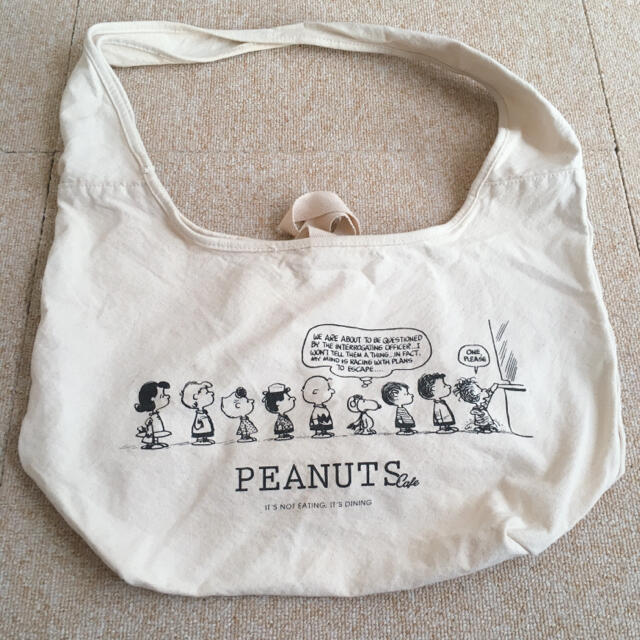 PEANUTS(ピーナッツ)の公式サイト売り切れ！【PEANUTS cafe】スヌーピー キャンバスショルダー レディースのバッグ(トートバッグ)の商品写真