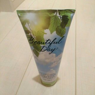 バスアンドボディーワークス(Bath & Body Works)のBath&BodyWorks ULTRA SHEA BODY CREAM(ボディクリーム)