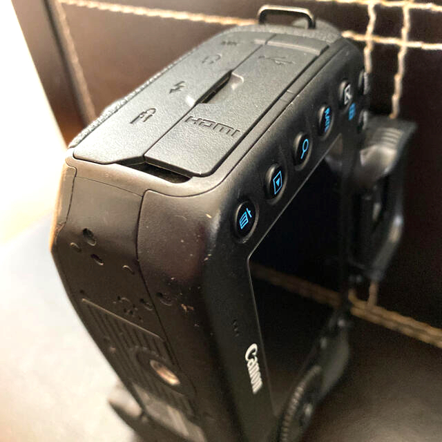 カメラCANON EOS 7D Mark II レンズキット