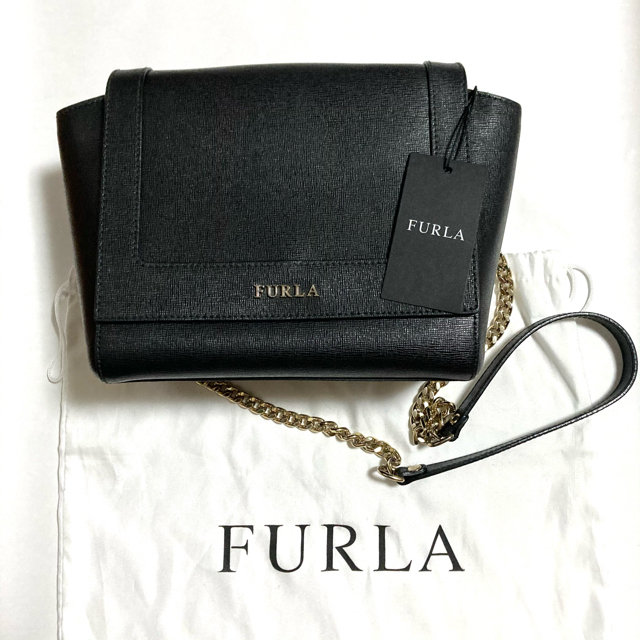 Furla(フルラ)のFURLA フルラ　ショルダーバッグ　黒　ブラック　 レディースのバッグ(ショルダーバッグ)の商品写真