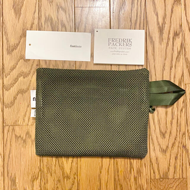 1LDK SELECT(ワンエルディーケーセレクト)のFREDRIK PACKERS×FreshService MESH POUCH メンズのバッグ(その他)の商品写真