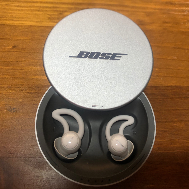 BOSE(ボーズ)のノイズマスキングイヤープラグ　BOSE 睡眠改善　イヤホン スマホ/家電/カメラのオーディオ機器(ヘッドフォン/イヤフォン)の商品写真