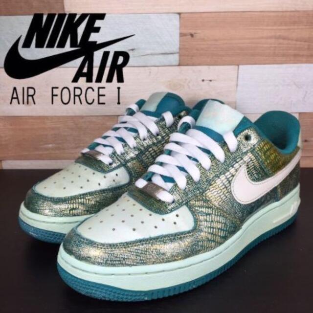 NIKE(ナイキ)のNIKE AIR FORCE 1 '07 23cm レディースの靴/シューズ(スニーカー)の商品写真