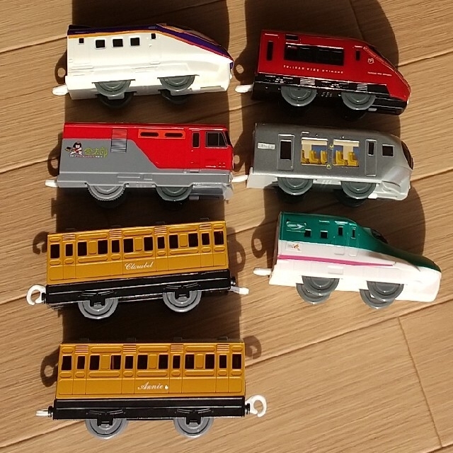 TOMMY(トミー)の電車  7種 キッズ/ベビー/マタニティのおもちゃ(電車のおもちゃ/車)の商品写真