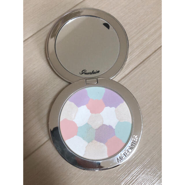 GUERLAIN(ゲラン)のゲラン⭐︎メテオリットコンパクト コスメ/美容のベースメイク/化粧品(フェイスパウダー)の商品写真