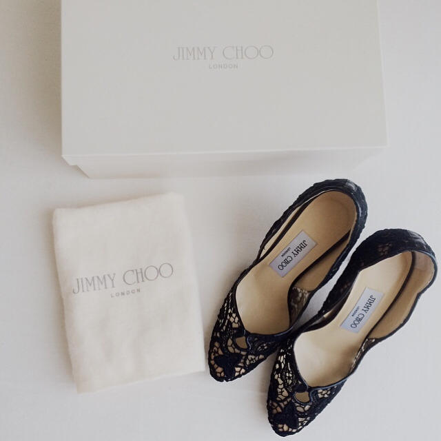 JIMMY CHOO(ジミーチュウ)の美品☆JIMMY CHOOレースパンプス レディースの靴/シューズ(ハイヒール/パンプス)の商品写真