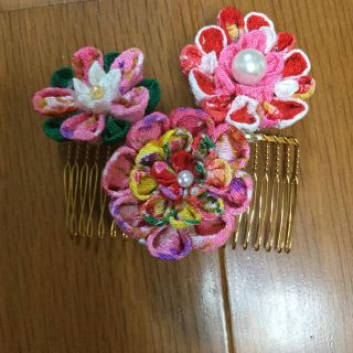 ハンドメイド　つまみ細工　　成人式　　七五三(ヘアアクセサリー)