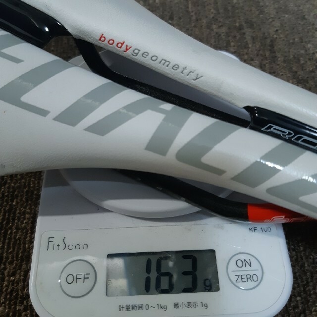 Specialized(スペシャライズド)のspecialized Romin サドル スポーツ/アウトドアの自転車(パーツ)の商品写真