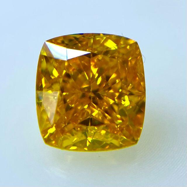 FANCY VIVID YELLOW ORANGE 0.70ct CU レディースのアクセサリー(その他)の商品写真