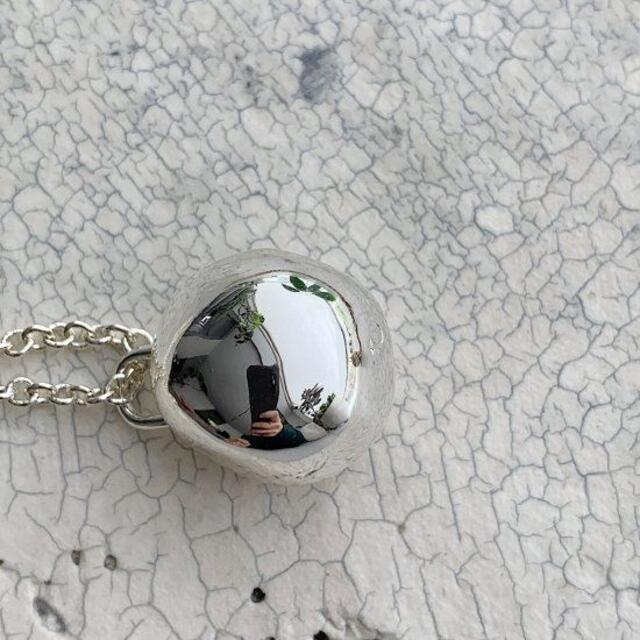 Drawer(ドゥロワー)のCHIEKO+　wonky ball necklace † silver  レディースのアクセサリー(ネックレス)の商品写真