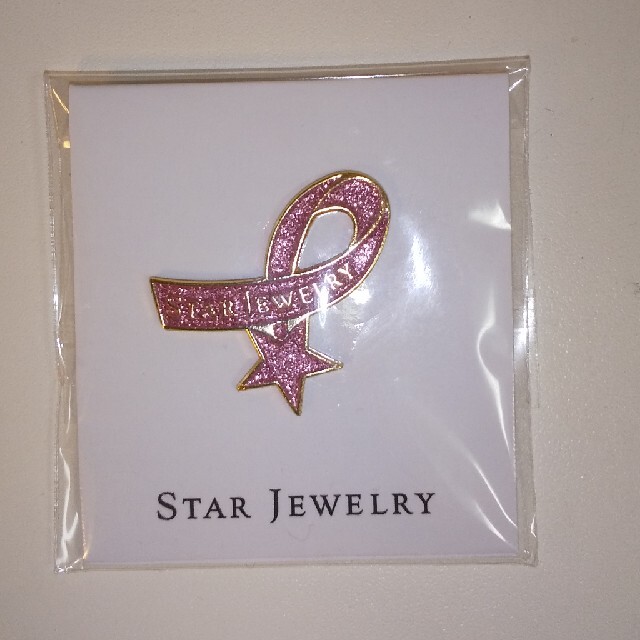 STAR JEWELRY(スタージュエリー)のスタージュエリー ピンバッジ ピンクリボン レディースのアクセサリー(その他)の商品写真