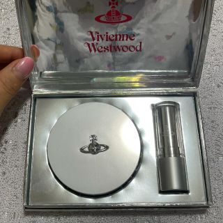 ヴィヴィアン Vivienne Westwood 化粧品 口紅 リップスティックの通販 8点 ヴィヴィアン ウエストウッドのコスメ 美容を買うならラクマ ヴィヴィアン Vivienne Westwood 化粧品 口紅 リップスティックの通販 8点 ヴィヴィアン ウエストウッドのコスメ 美容を買うならラクマ