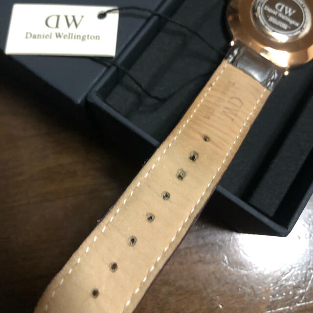 Daniel Wellington(ダニエルウェリントン)のDANIEL WELLINGTON 腕時計 black  メンズの時計(レザーベルト)の商品写真