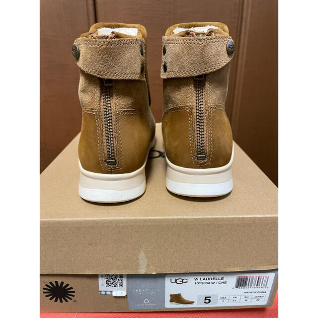 UGG(アグ)の値下げ‼︎UGG W LAURELLE ブーツ TREADLITE BY UGG レディースの靴/シューズ(ブーツ)の商品写真